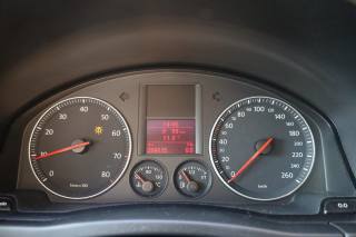 VOLKSWAGEN Golf Plus usata, con Alzacristalli elettrici