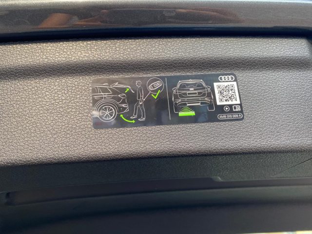 AUDI Q3 usata, con USB
