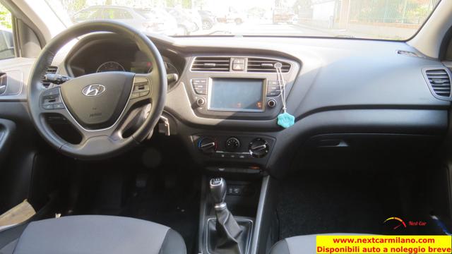 HYUNDAI i20 usata, con Climatizzatore