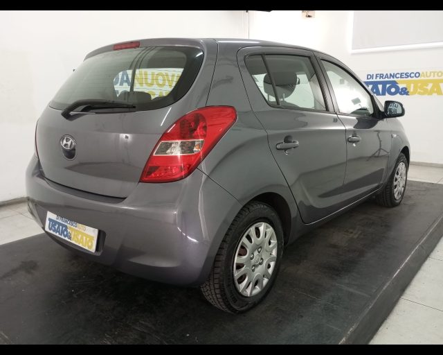 HYUNDAI i20 usata, con Alzacristalli elettrici