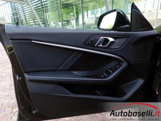 BMW 220 usata, con Sensori di parcheggio posteriori