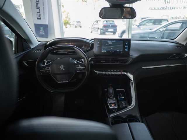 PEUGEOT 3008 usata, con Sedile posteriore sdoppiato