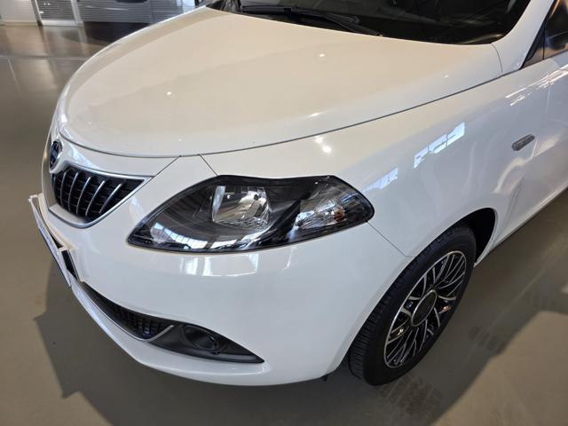 LANCIA Ypsilon usata, con Autoradio