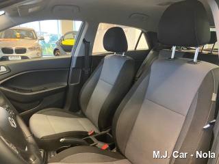 HYUNDAI i20 usata, con Climatizzatore