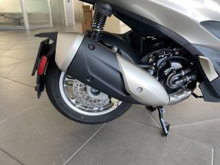PIAGGIO Beverly 300 i.e. usata 8