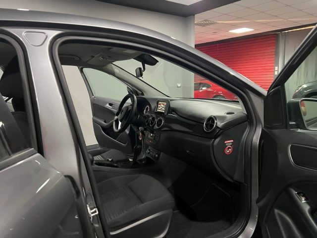 MERCEDES-BENZ B 180 usata, con Cerchi in lega