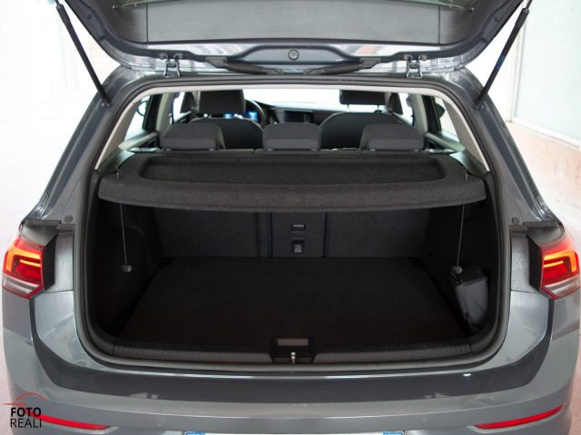 VOLKSWAGEN Golf usata, con Fari di profondità antiabbagliamento