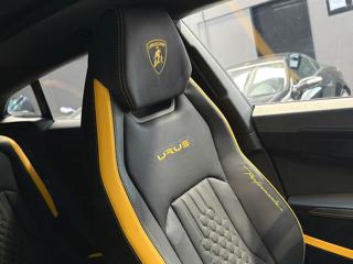 LAMBORGHINI Urus usata, con Touch screen
