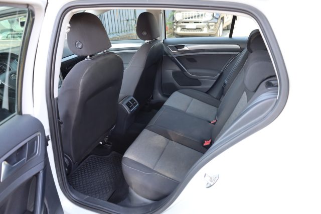 VOLKSWAGEN Golf usata, con Climatizzatore automatico, 2 zone