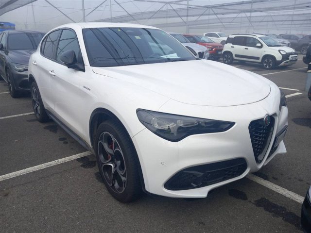 ALFA ROMEO Stelvio usata, con Cerchi in lega