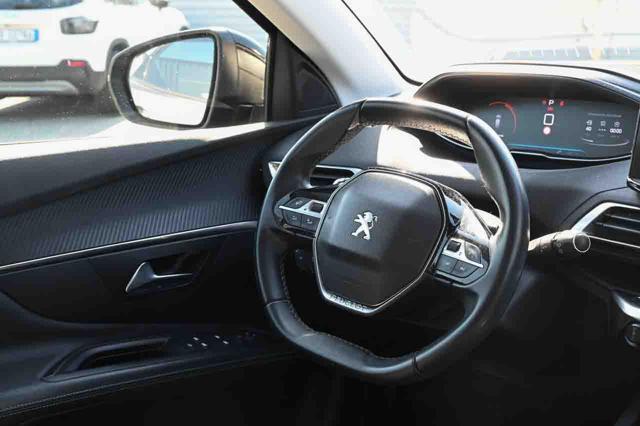 PEUGEOT 3008 usata, con USB