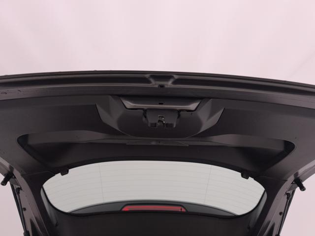 PEUGEOT 2008 usata, con Specchietti laterali elettrici