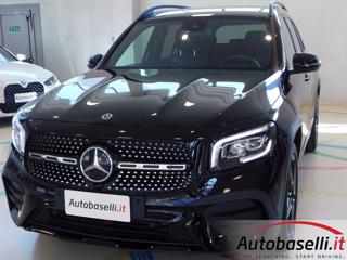MERCEDES-BENZ GLB 200 usata, con Park Distance Control