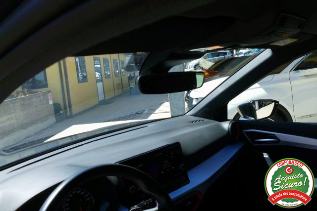SEAT Arona usata, con Fari LED