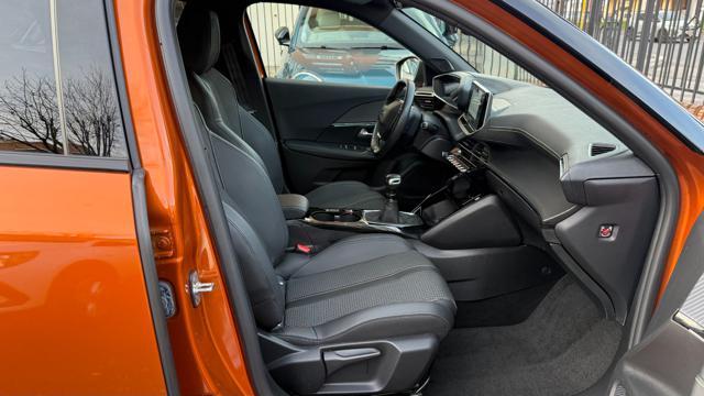 PEUGEOT 2008 usata, con Park Distance Control