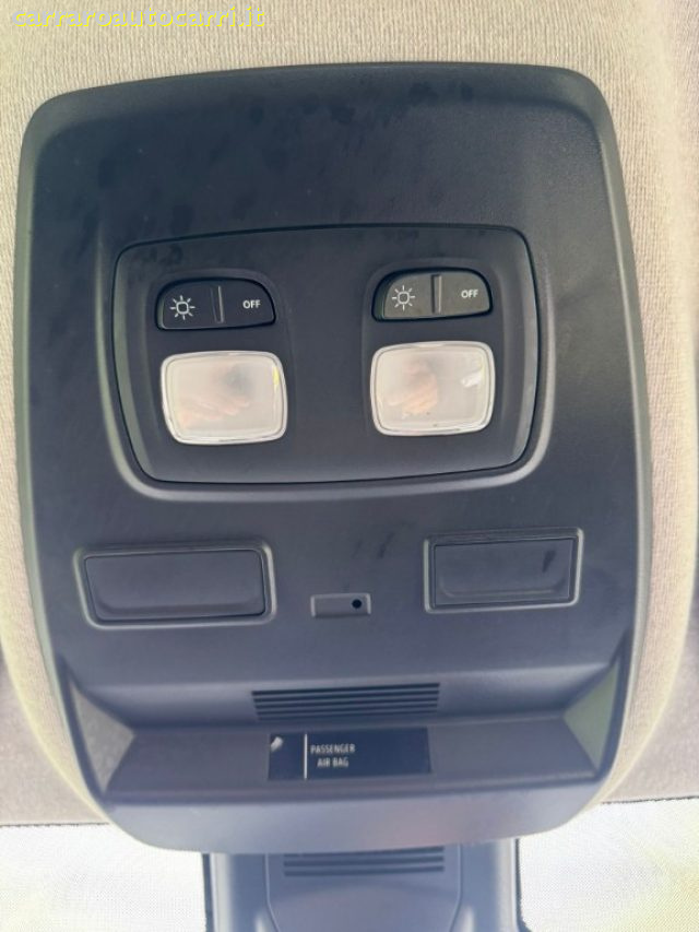 NISSAN Primastar usata, con Isofix