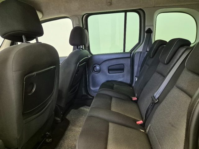 RENAULT Kangoo usata, con Isofix