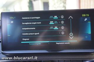 PEUGEOT 3008 usata, con Sensori di parcheggio posteriori