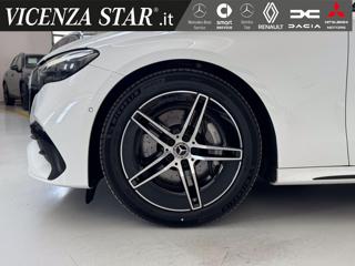 MERCEDES-BENZ E 220 usata, con Autoradio