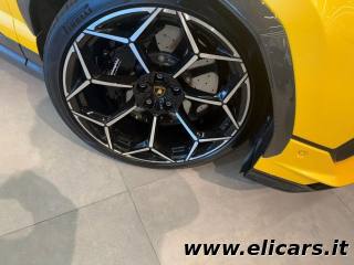 LAMBORGHINI Urus usata, con USB