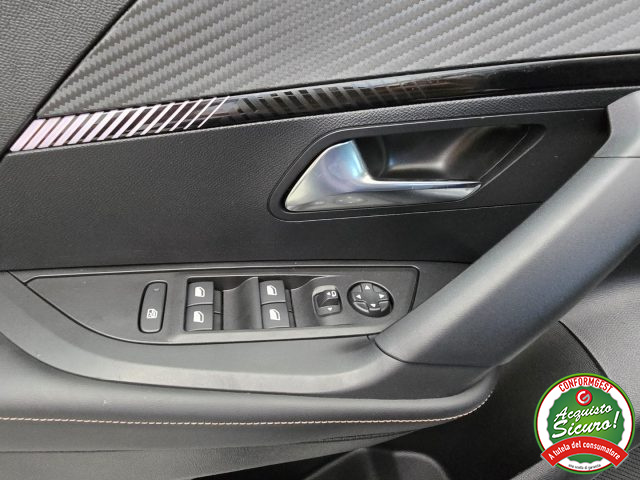 PEUGEOT 2008 usata, con USB