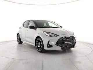 TOYOTA Yaris usata, con Autoradio