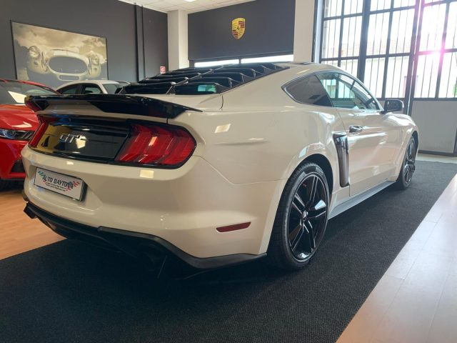 FORD Mustang usata, con Autoradio