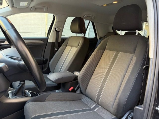 VOLKSWAGEN T-Roc usata, con Climatizzatore
