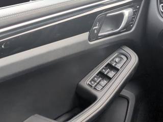 PORSCHE Macan usata, con Portellone posteriore elettrico