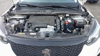 PEUGEOT 2008 usata, con Volante multifunzione