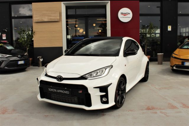 TOYOTA Yaris usata, con Airbag