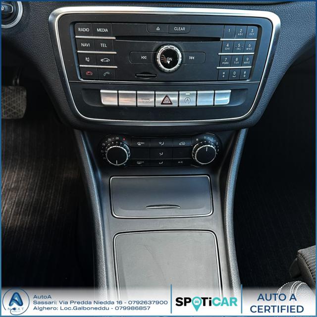 MERCEDES-BENZ CLA 200 usata, con Sedile posteriore sdoppiato