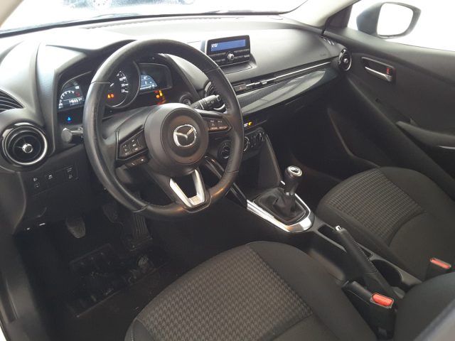 MAZDA 2 usata, con Autoradio