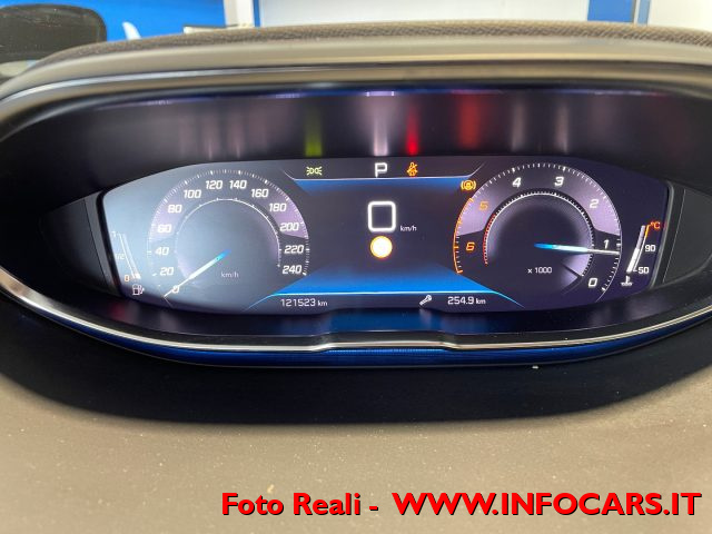 PEUGEOT 3008 usata, con Fendinebbia