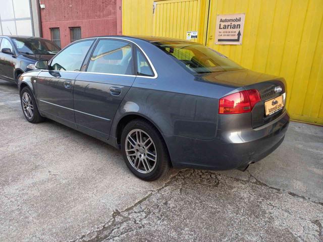 AUDI A4 usata, con Autoradio