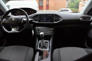 PEUGEOT 308 usata, con Autoradio