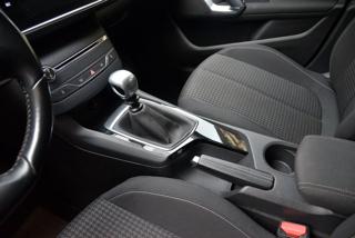 PEUGEOT 308 usata, con Volante in pelle
