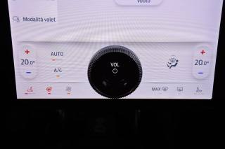 FORD Mustang Mach-E usata, con Sistema di navigazione