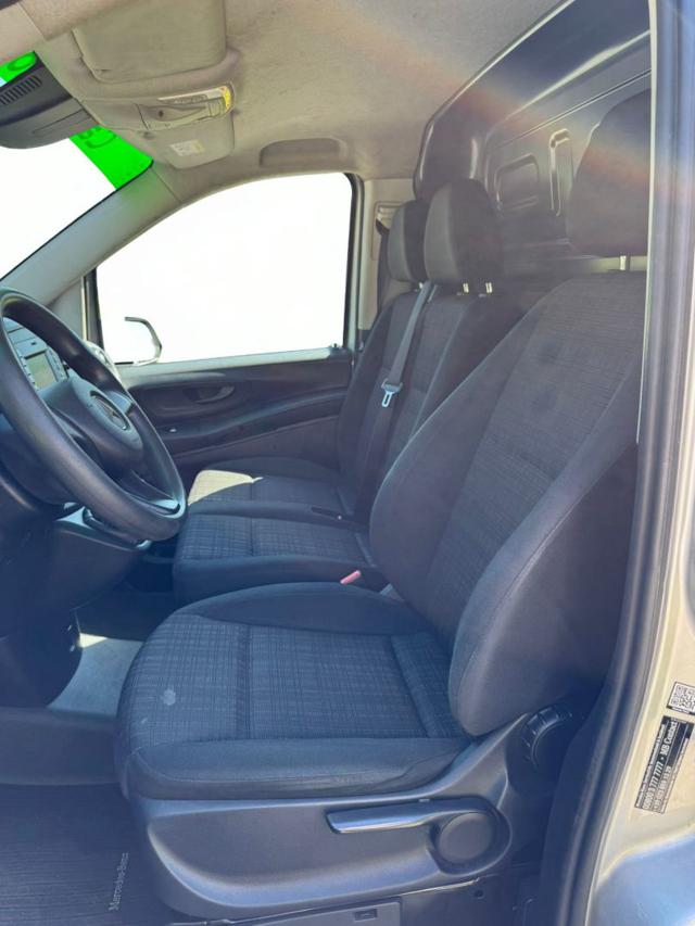 MERCEDES-BENZ Vito usata, con Sensori di parcheggio posteriori
