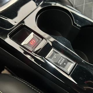 PEUGEOT 208 usata, con Sedile posteriore sdoppiato