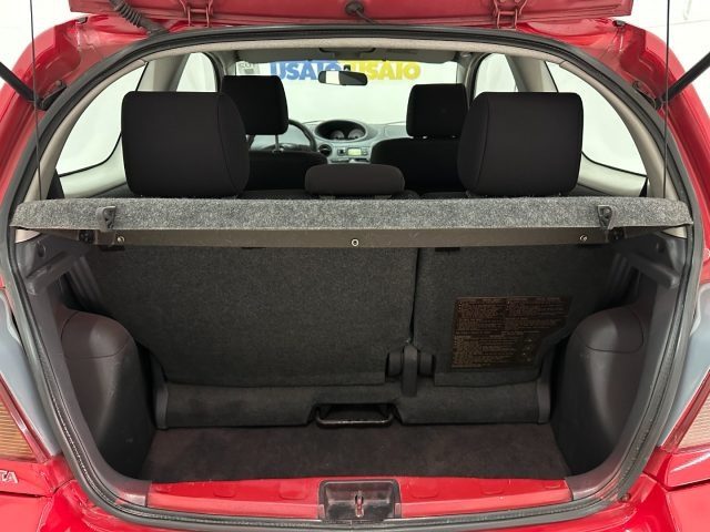 TOYOTA Yaris usata 22