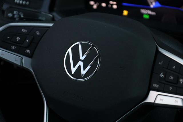 VOLKSWAGEN Taigo usata, con Spoiler