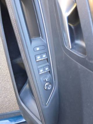 PEUGEOT 3008 usata, con Cruise Control