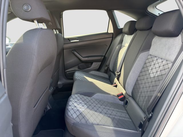 VOLKSWAGEN Taigo usata 10