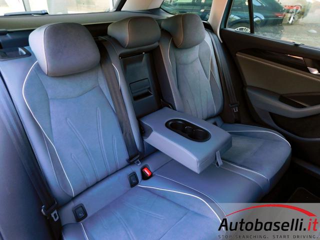 VOLKSWAGEN Passat usata, con Schermo multifunzione interamente digitale