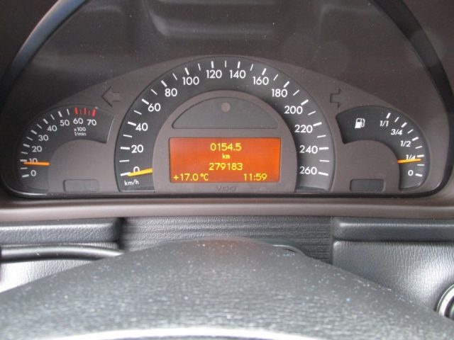 MERCEDES-BENZ C 200 usata, con Regolazione elettrica sedili