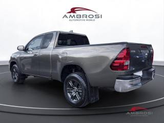 TOYOTA Hilux usata 3