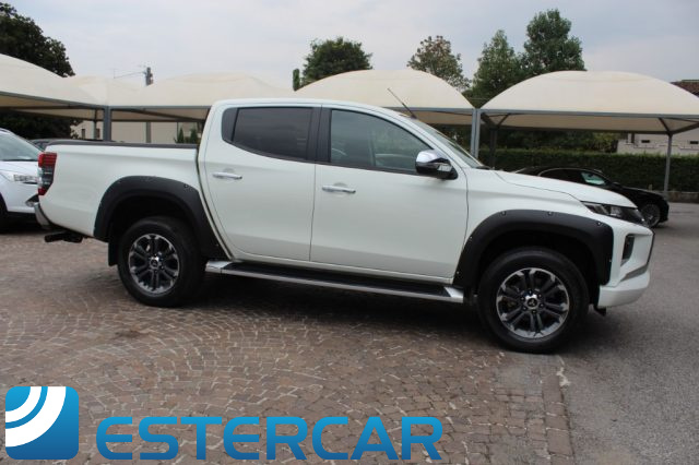 MITSUBISHI L200 usata, con Isofix