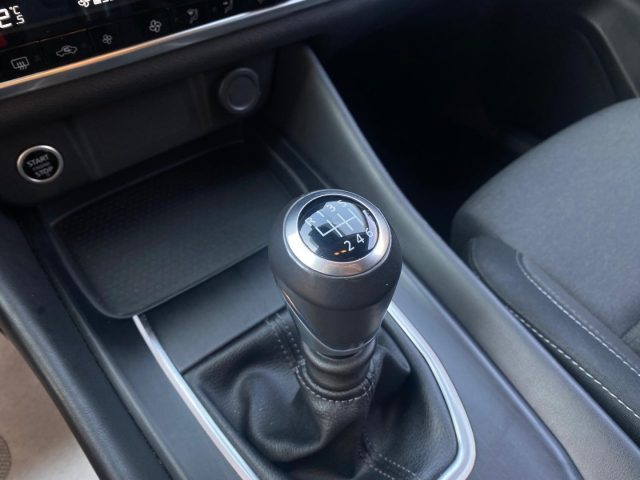 NISSAN Qashqai usata, con USB