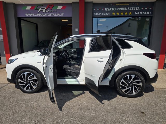 OPEL Grandland X usata, con Fari LED